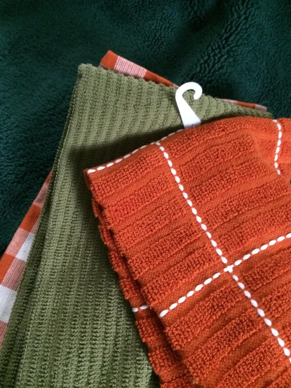 Robert Stanley Fall Classics Towels & Decorations